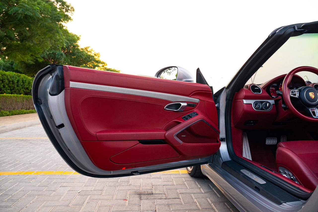 2022 Porsche Boxster 25 Years Edition – Limited No. 1020/1250 - Image 3