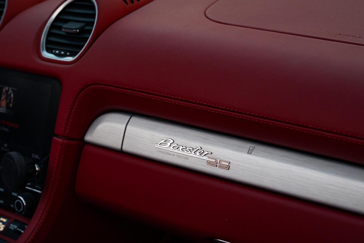 2022 Porsche Boxster 25 Years Edition – Limited No. 1020/1250 - Image 9